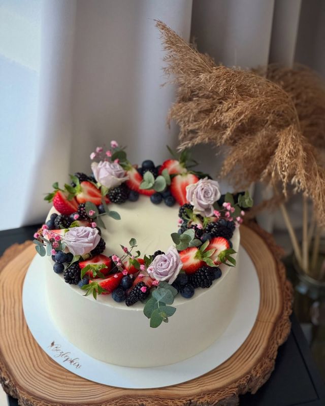 #bezlepku #bezlepkove #dorty #dortypraha #dortynaobjednavku #dortynazakazku #narozeniny #narozeninovydort #glutenfree #cake #cakedecorating #cakedesign #birthday #birthdaycake #sweet